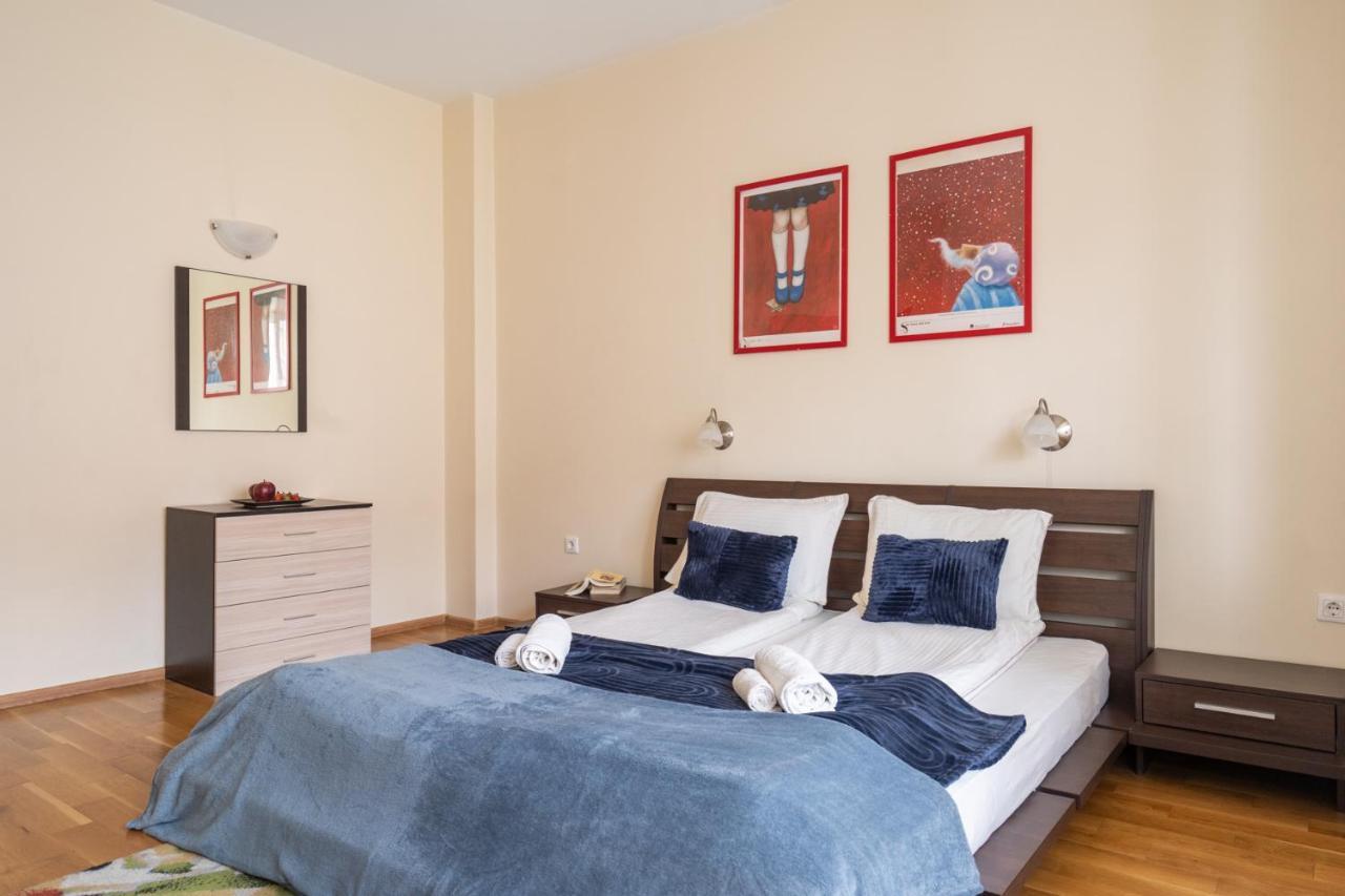 Day And Night Apartment *