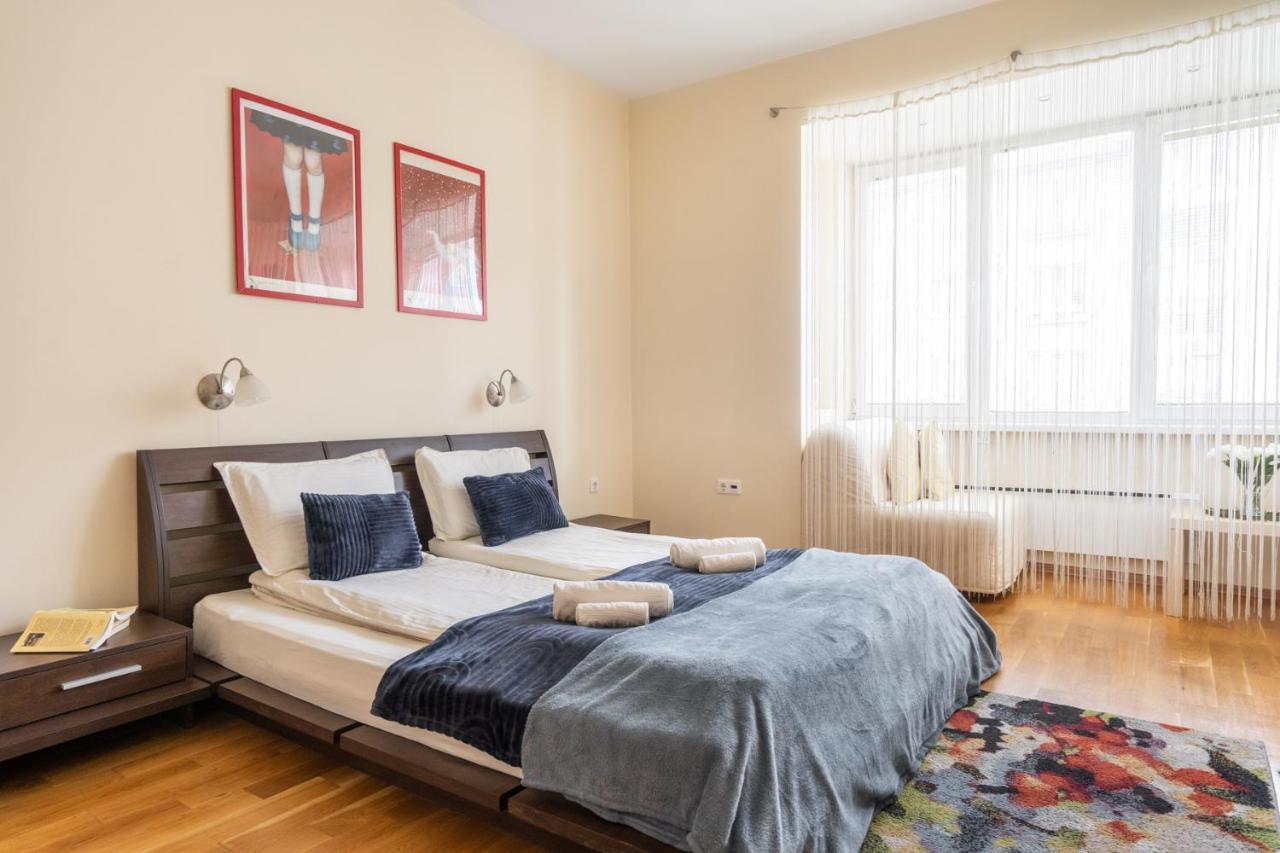 Day And Night Apartemen Sofia